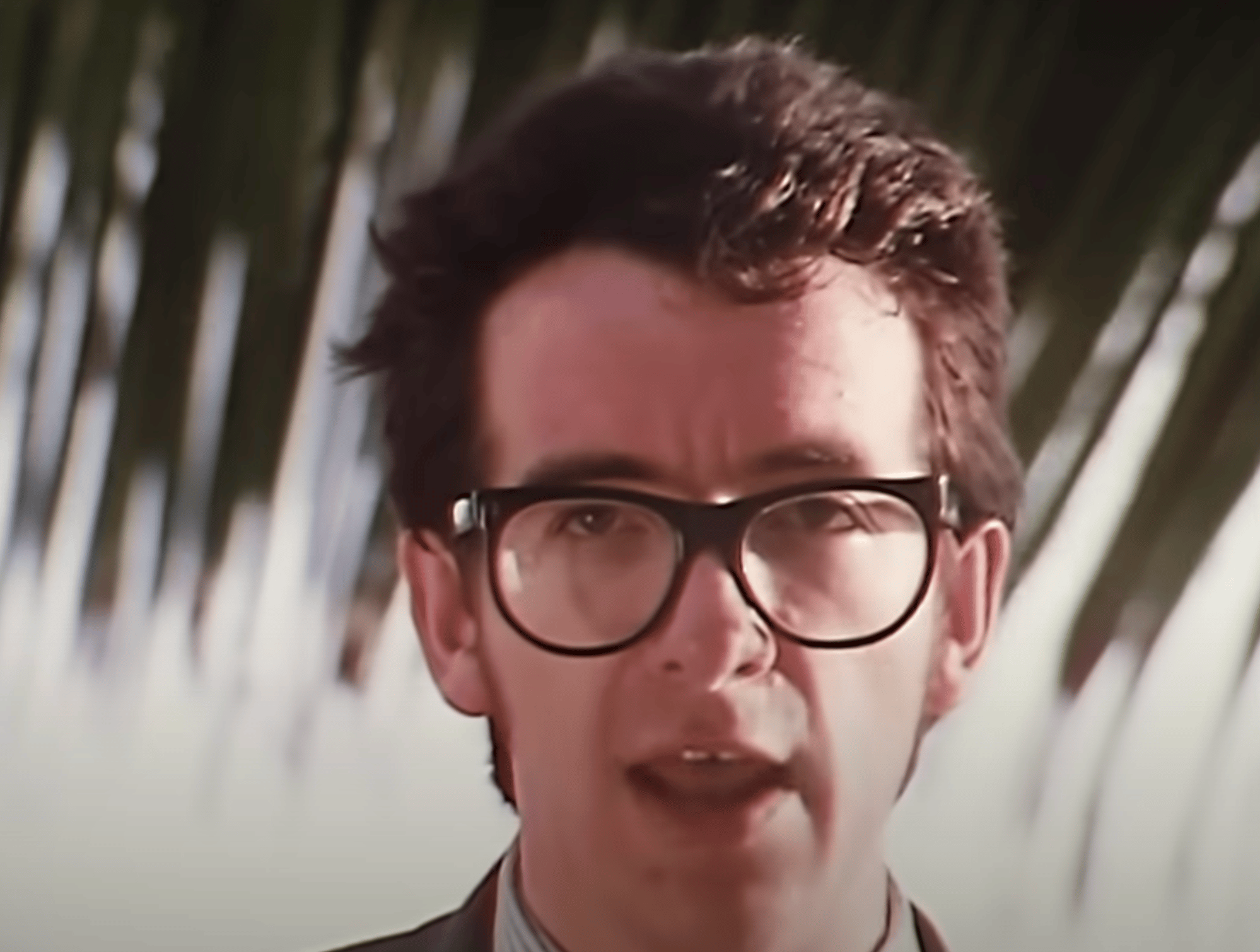 celebrity who made glasses look good