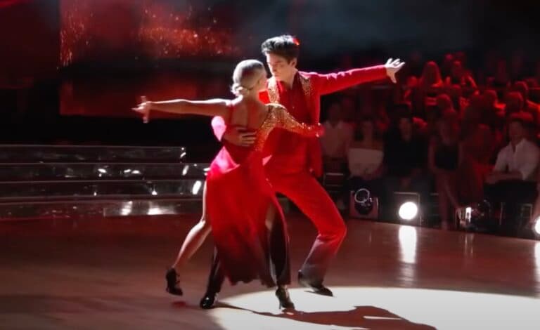 Milo Manheim & Witney Carson