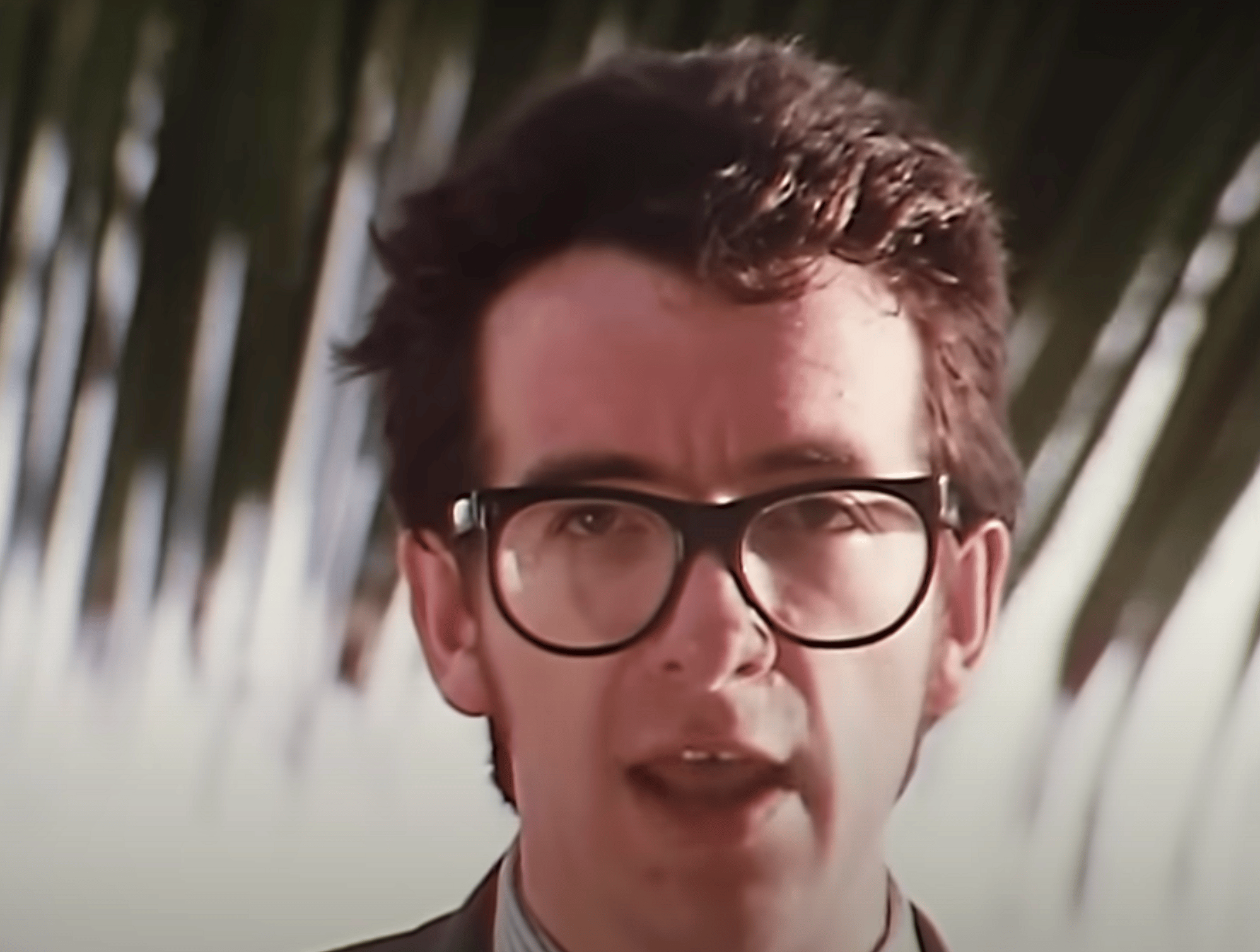 celebrity who made glasses look good