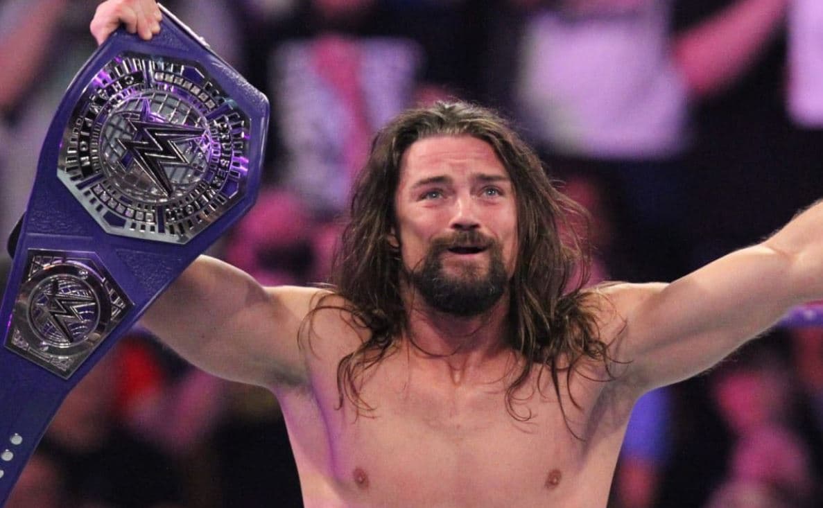 former superstar headed to aew