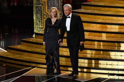 March 4, 2018; Hollywood, CA, USA; Faye Dunaway and Warren Beatty present the Oscar for best motion picture of the year during