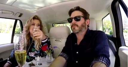 Kelly Clarkson divorce support