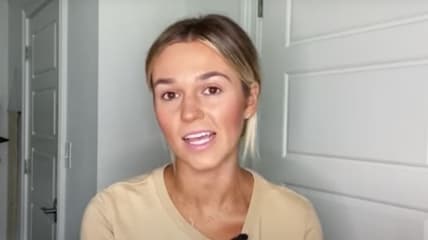 Sadie Robertson gun