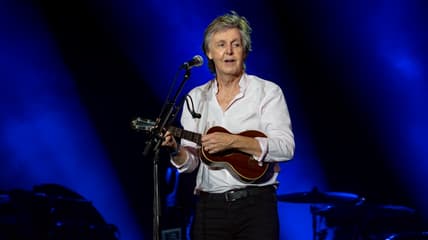 paul mccartney performing