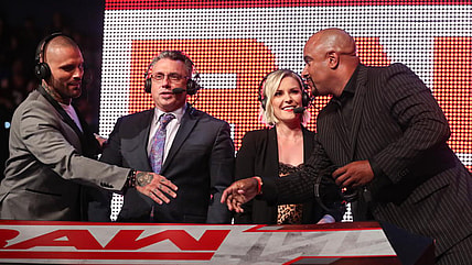 RAW In A Nutshell: Who Doesn't Love A Reunion!