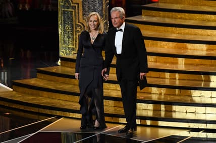 March 4, 2018; Hollywood, CA, USA; Faye Dunaway and Warren Beatty present the Oscar for best motion picture of the year during