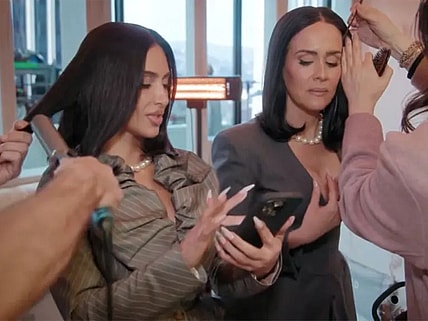 Kim Kardashian Spreads Crazy Conspiracy Theories The Kardashians Hulu