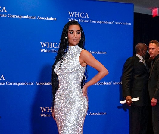 Kim Kardashian Revealed She Feels 'Defeated' News: White House Correspondents Dinner