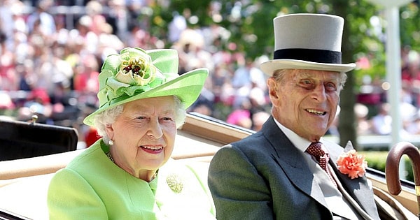queen elizabeth prince louis christening