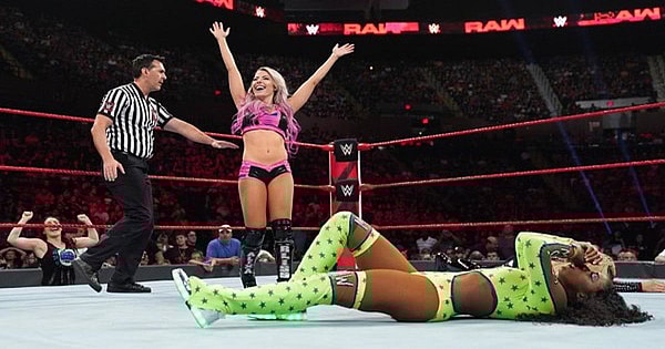 Alexa Bliss and Naomi