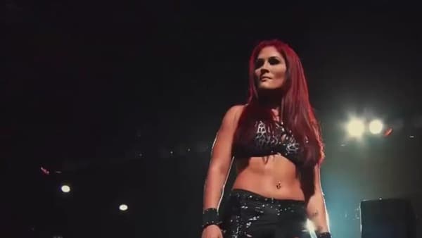 WWE Live Event Return