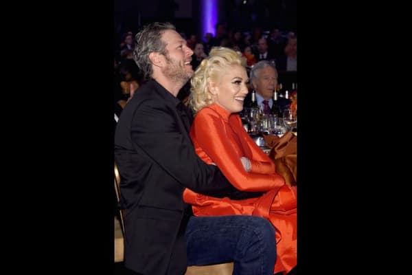 Blake-Gwen-Grammy-Party-Hug