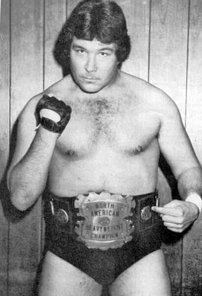 Even the MIllion Dollar Man had the black gloves