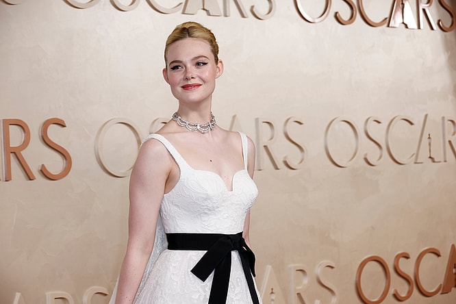 Entertainment: Entertainment: 2025 Academy Awards - Arrivals and Press Room / elle fanning the nightingale