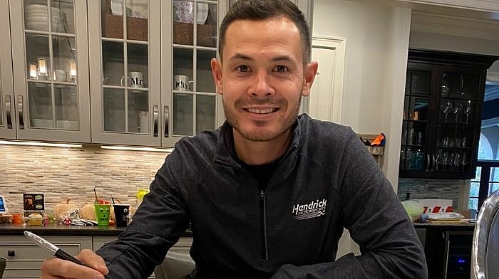 NASCAR driver Kyle Larson signs No. 5 team Hendrick Motorsports