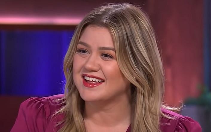 Kelly Clarkson name change