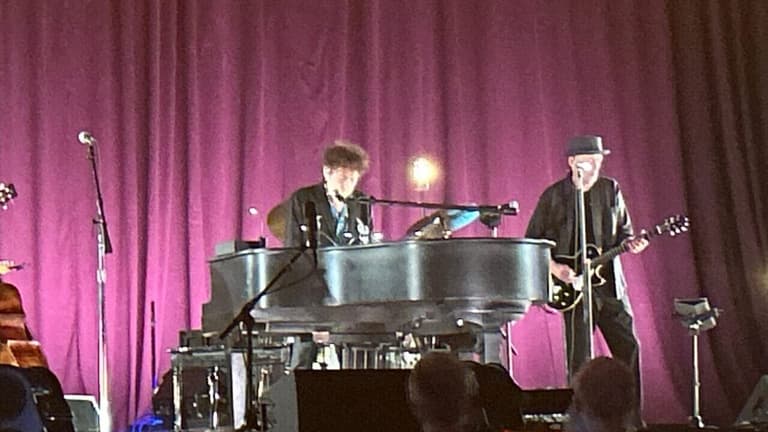 Bob Dylan at Outlaw Music Festival at The Pavilion at Star Lake.