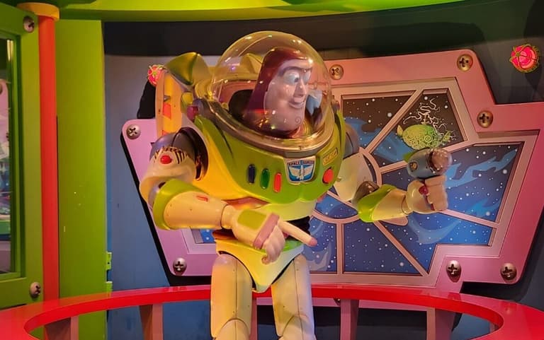 buzz lightyear