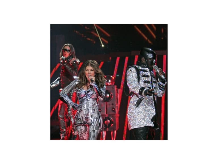 Black Eyed Peas singing
