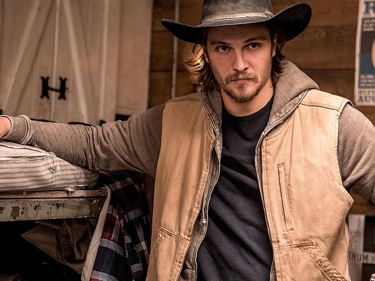 Luke Grimes New Yellowstone Spinoff Paramount
