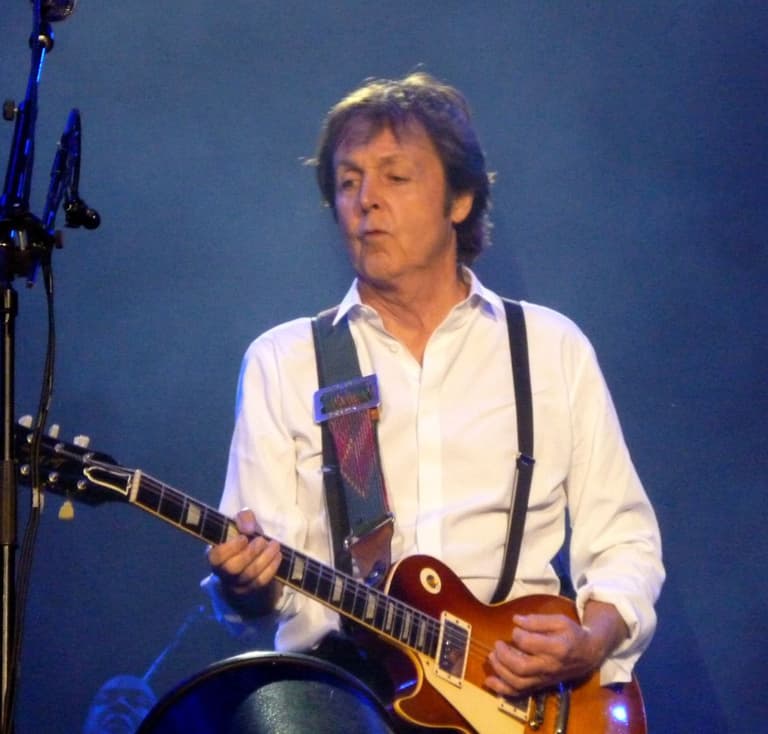 paul mccartney on guitar