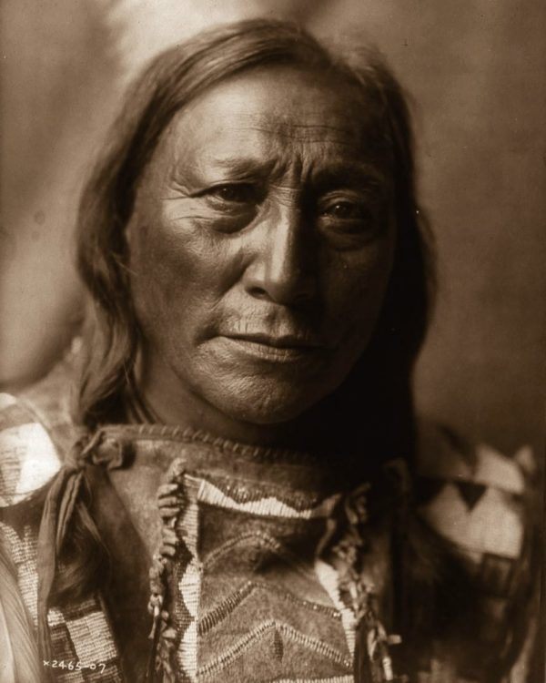 Hollow Horn Bear, a Brulé man, in 1907.
