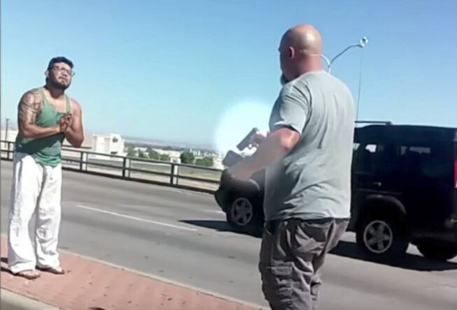 driver pulls gun