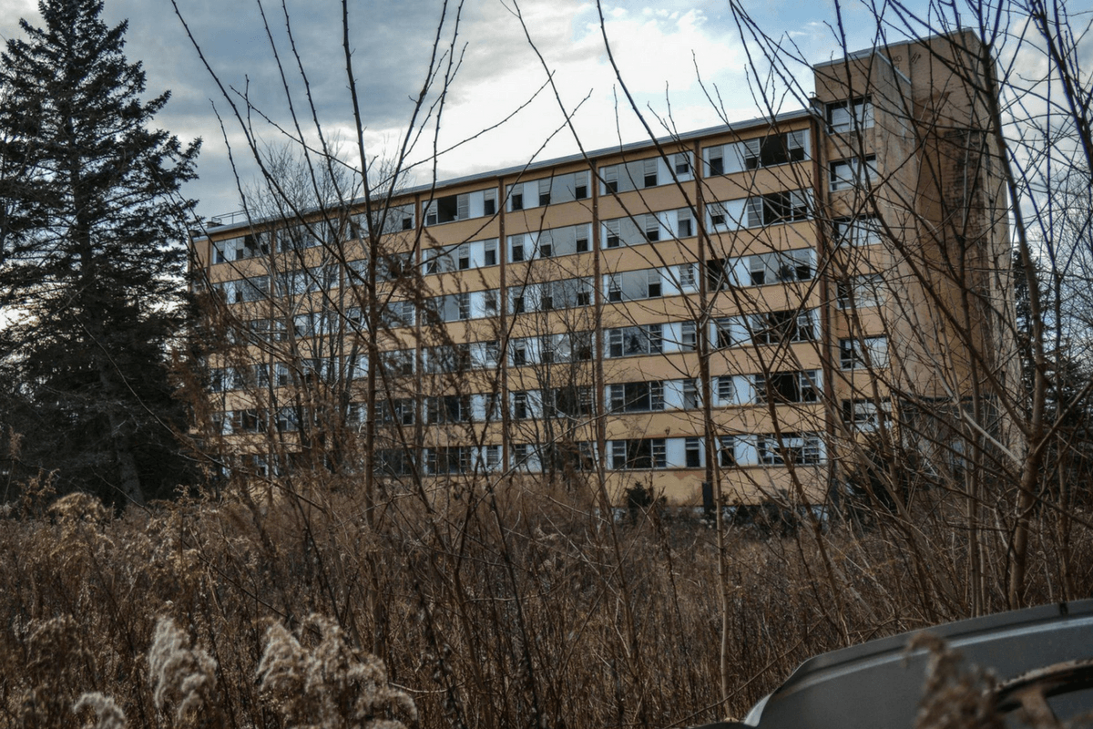 abandoned dirty dancing hotel