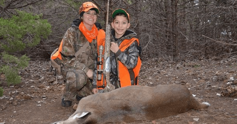Mom defends taking kids hunting