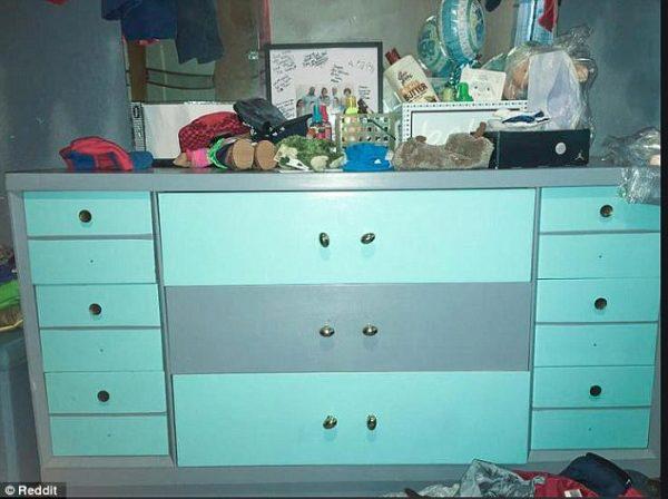 chest of drawers