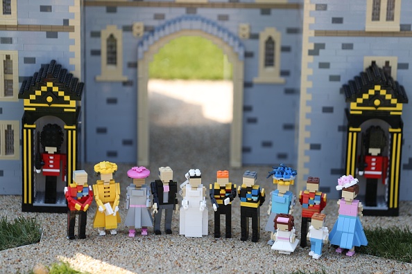 Meghan Markle lego