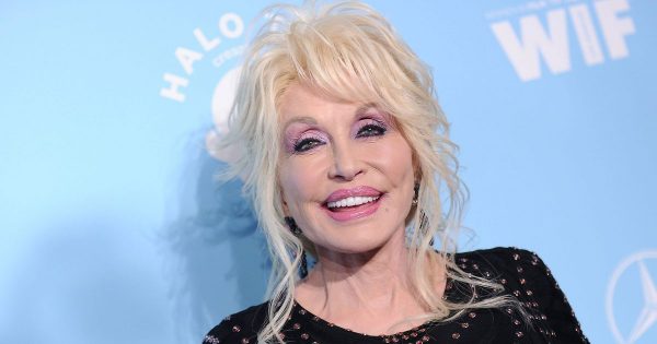 dolly parton netflix series