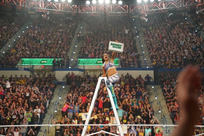 Sasha Banks Reacts To Bayley Winning MITB