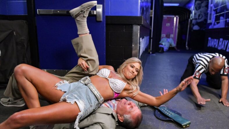 Kelly Kelly: 15 Stunning Photos Of WWE's Only 24/7 Female Champion