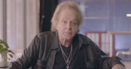 Fans of singer Eddie Money best known for "Two Tickets To Paradise" and "Take Me Home Tonight" are mourning after he passed on Friday of cancer at age 70.