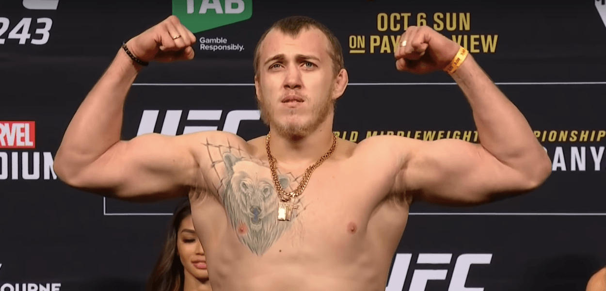 UFC 243 Sergey Spivak Chokes Out Tai Tuivasa
