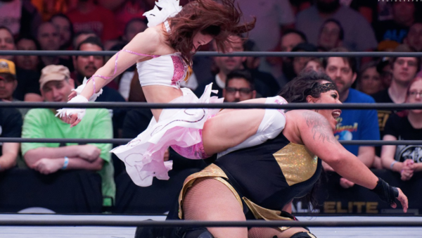 Nyla Rose versus Riho was spectacular