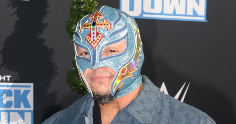 Rey Mysterio releases rare unmasked photo for his wife's birthday