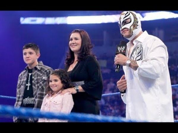 Rey Mysterio Takes Off Mask For Sweet Photo With His Wife