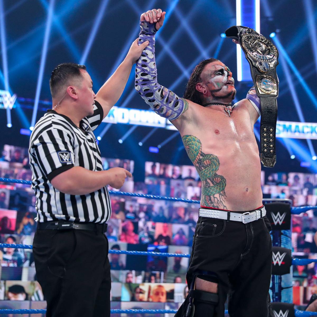 Jeff Hardy is now a 5 time IC Champion. 