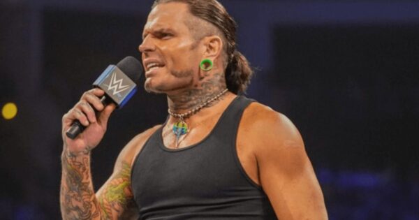 Jeff Hardy Re-Signs with WWE