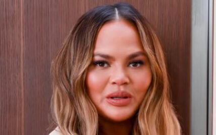 Chrissy Teigen cancel club