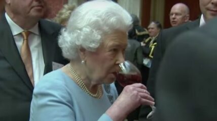 Queen elizabeth alcohol drinks against doctor advice health issues