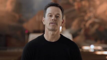 Mark Wahlberg Hollywood Father Stu