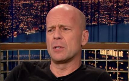 Bruce Willis retires