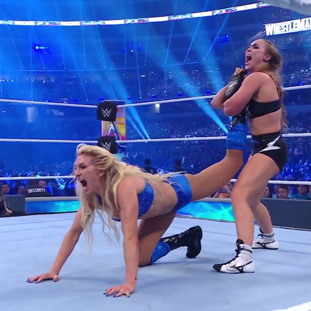 SmackDown Women’s Championship: Charlotte Flair vs Ronda Rousey.