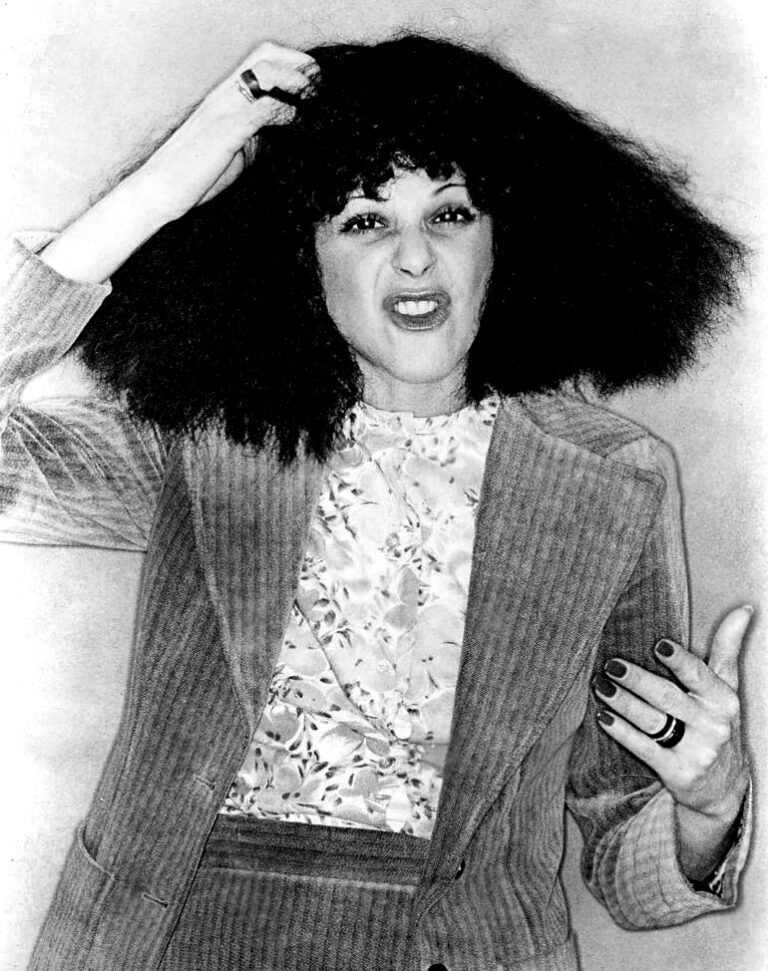 Saturday Night Live cast member
