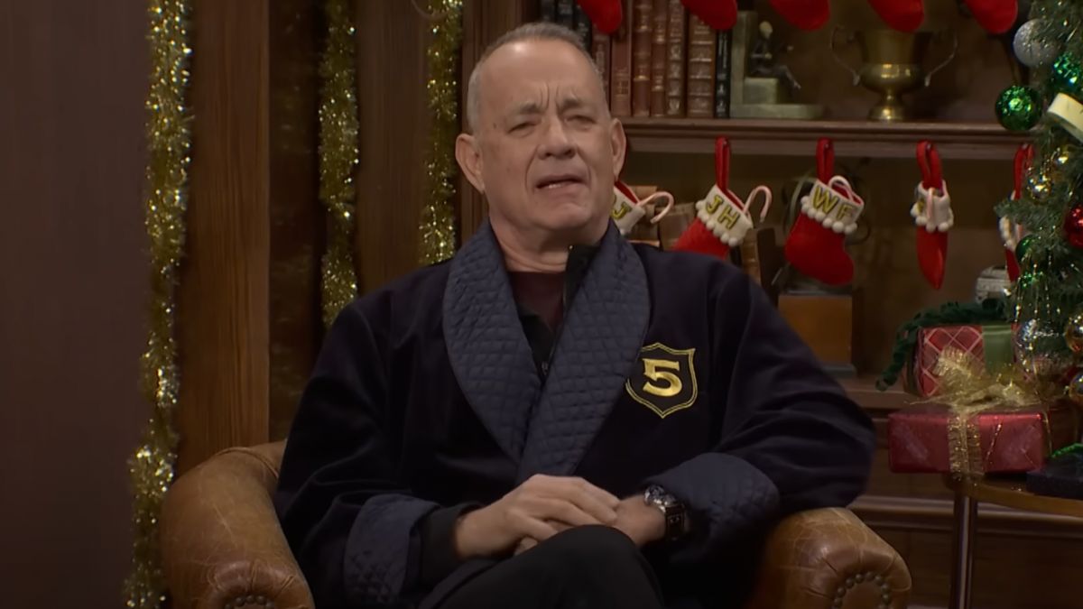 Tom Hanks, 68, Sparks Fears For His Health After Fans Notice His Hands