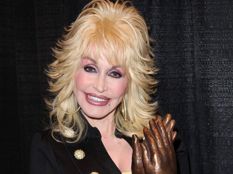 Dolly Parton Wiki Commons