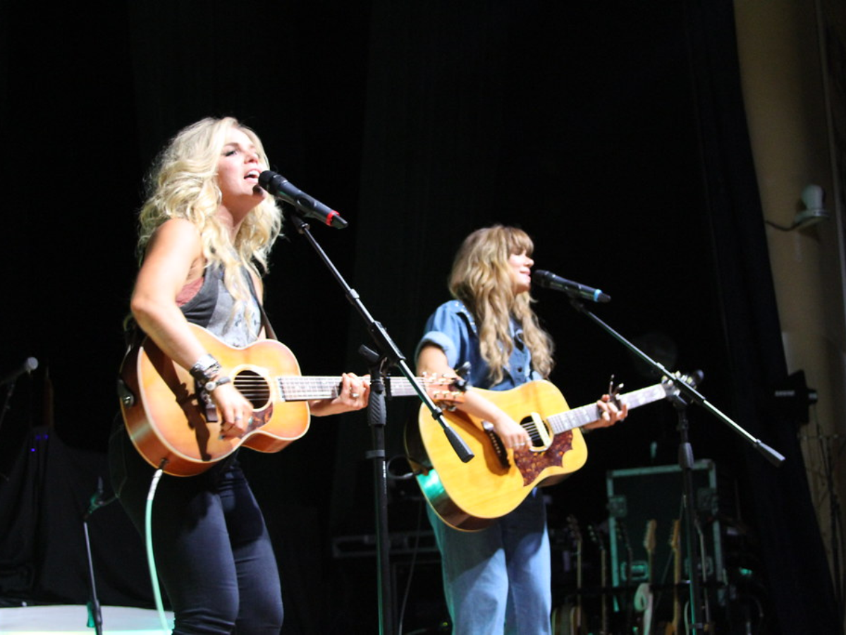 The 10 Most Iconic Country Duets Ever Recorded